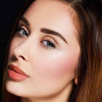 Base Make Up